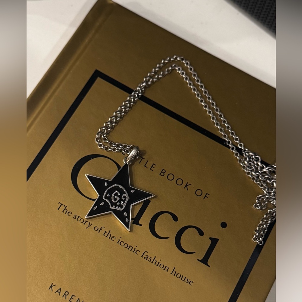 Authentic Gucci ghost enamel star pendant reversible sterling silver chain - Picture 3 of 8